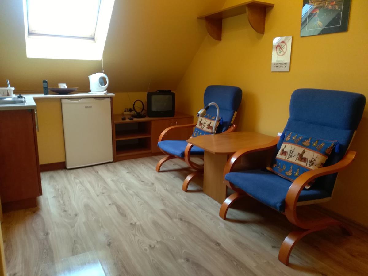Gospodarstwo Agroturystyczne Ania I Filip Izabelin  Dış mekan fotoğraf